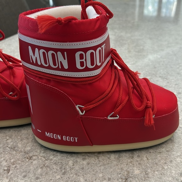 Super Fun Moon Boots! - Picture 2 of 5